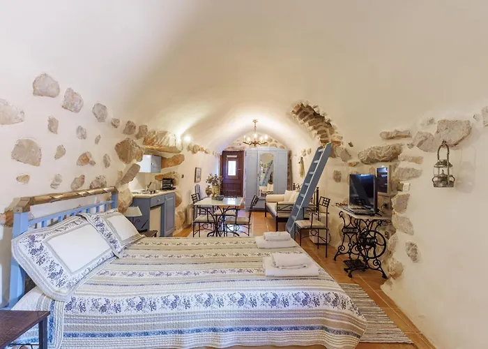 Katafigi Pírgos Dhiroú