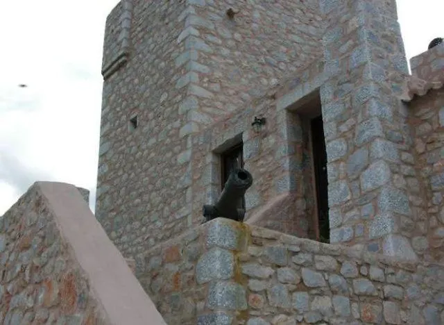 καταφύγι Pírgos Dhiroú