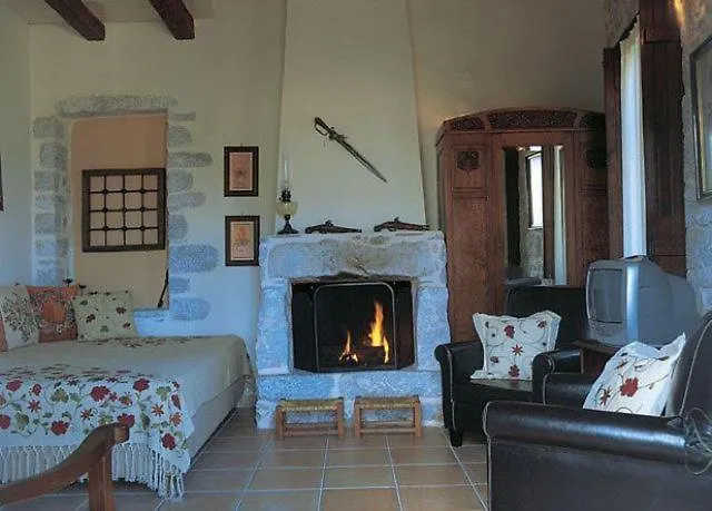 Katafigi * Pírgos Dhiroú