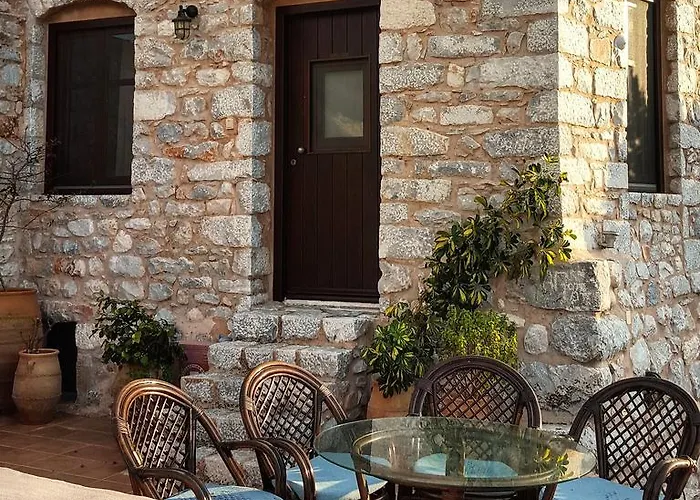 καταφύγι Pírgos Dhiroú