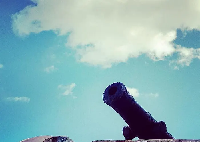 Katafigi Pírgos Dhiroú